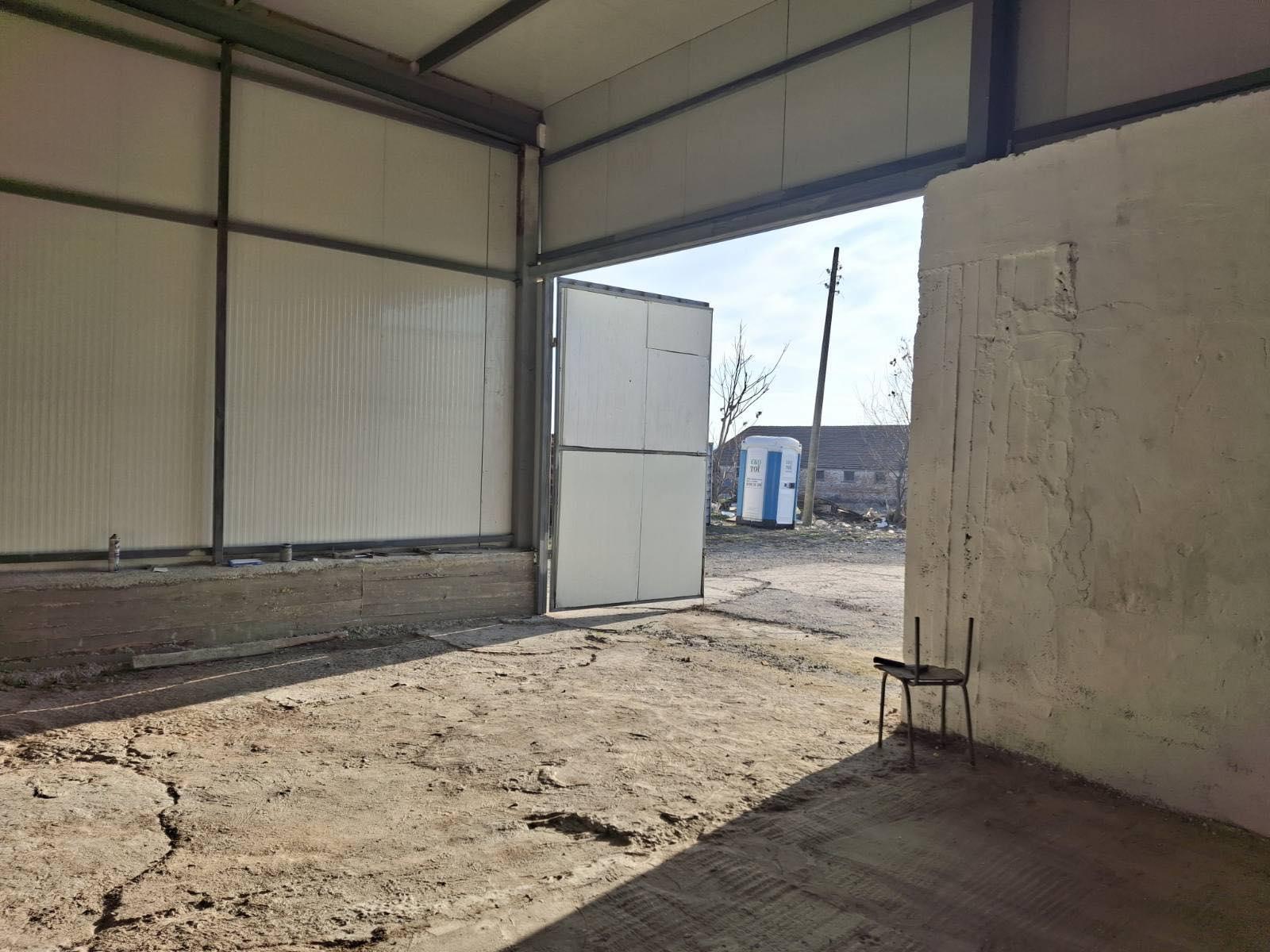 Промишлен имот, под наем, кв. Долно Езерово