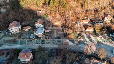 За продажба в София парцел  Извън София ID 84651