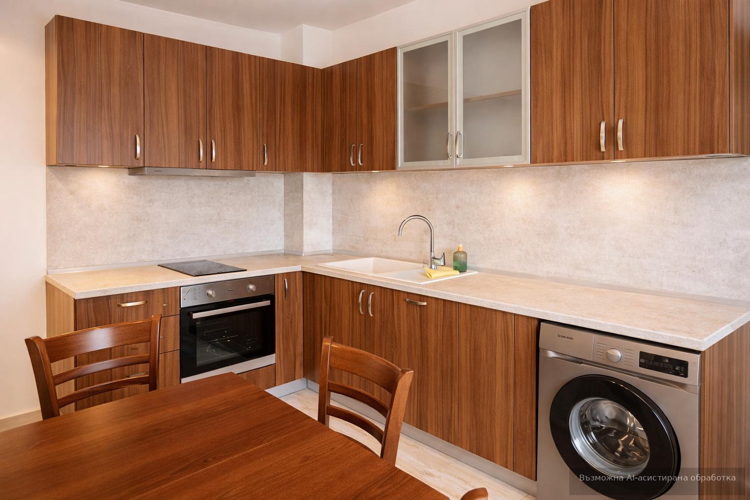 Четиристаен апартамент под наем в кв. Коматево