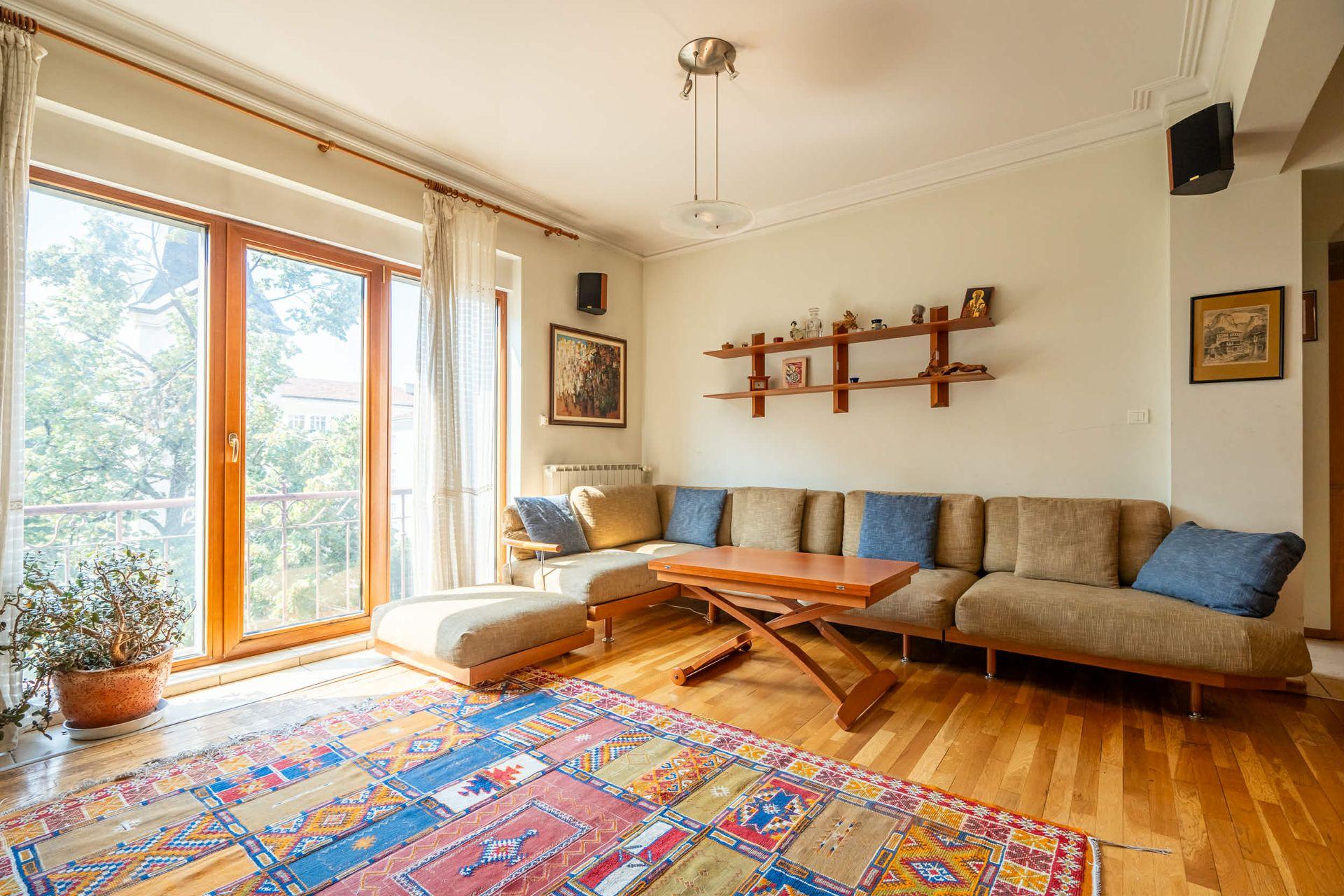 Под наем в София четиристаен  Център ID 2219739