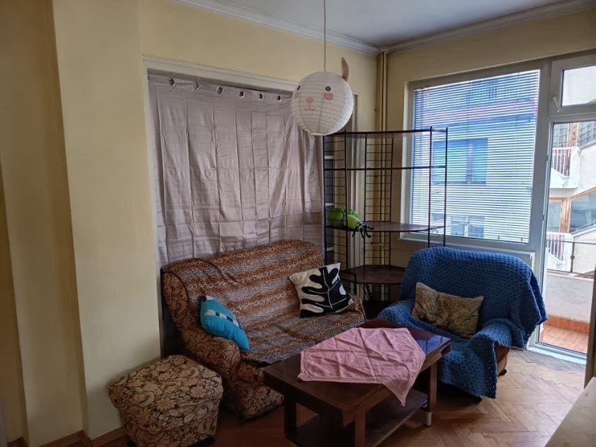 Тристаен, под наем, Център - пл. Македония