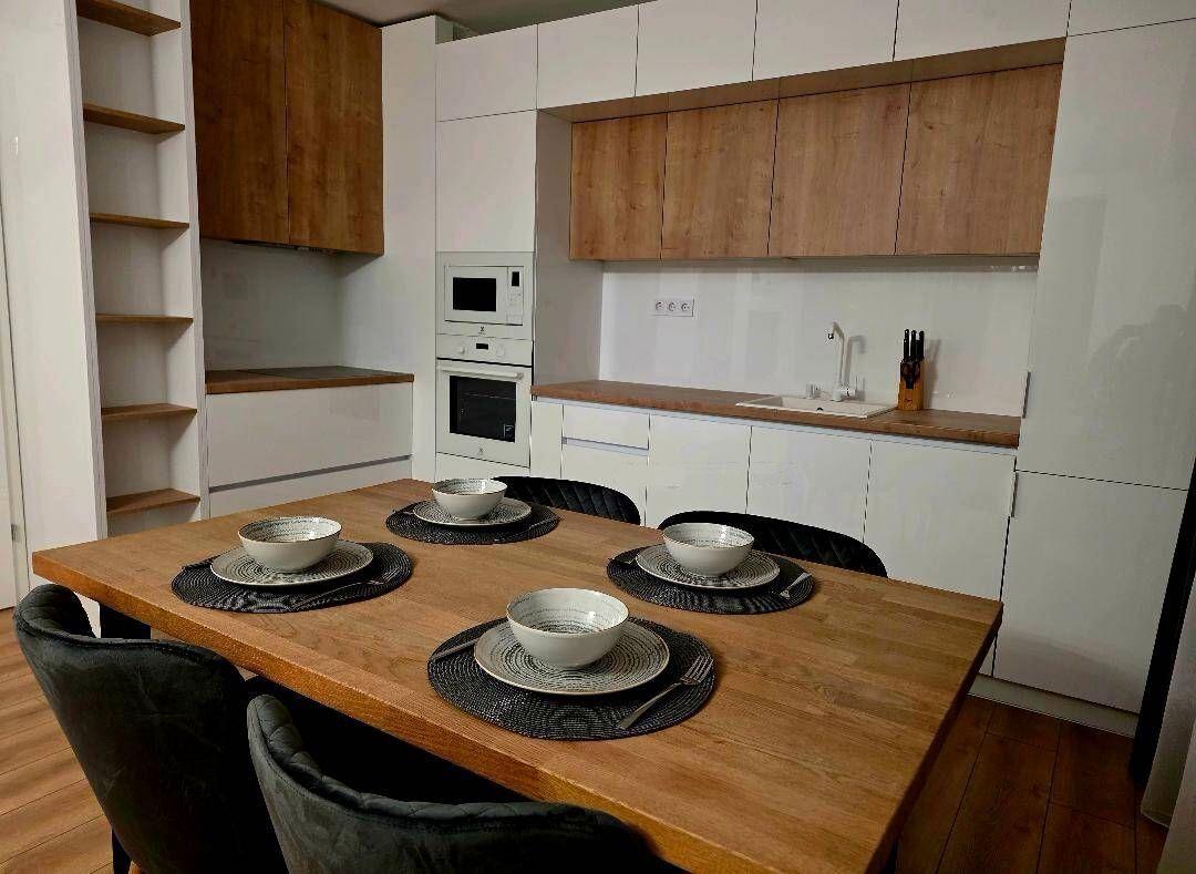 Тристаен, под наем, жк. Полигона