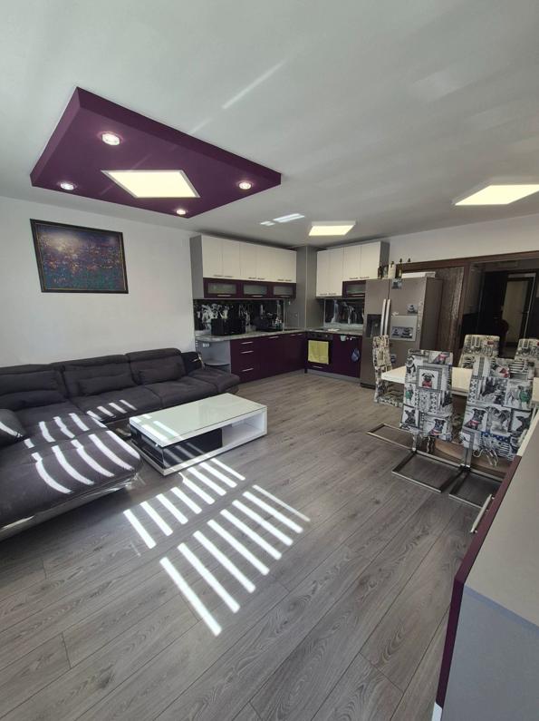 Под наем в София тристаен Младост 3 ID 2220720