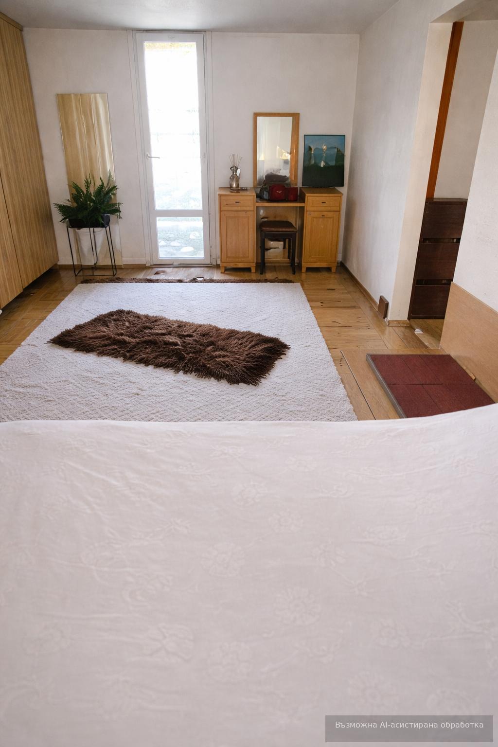 Къща, под наем, Център