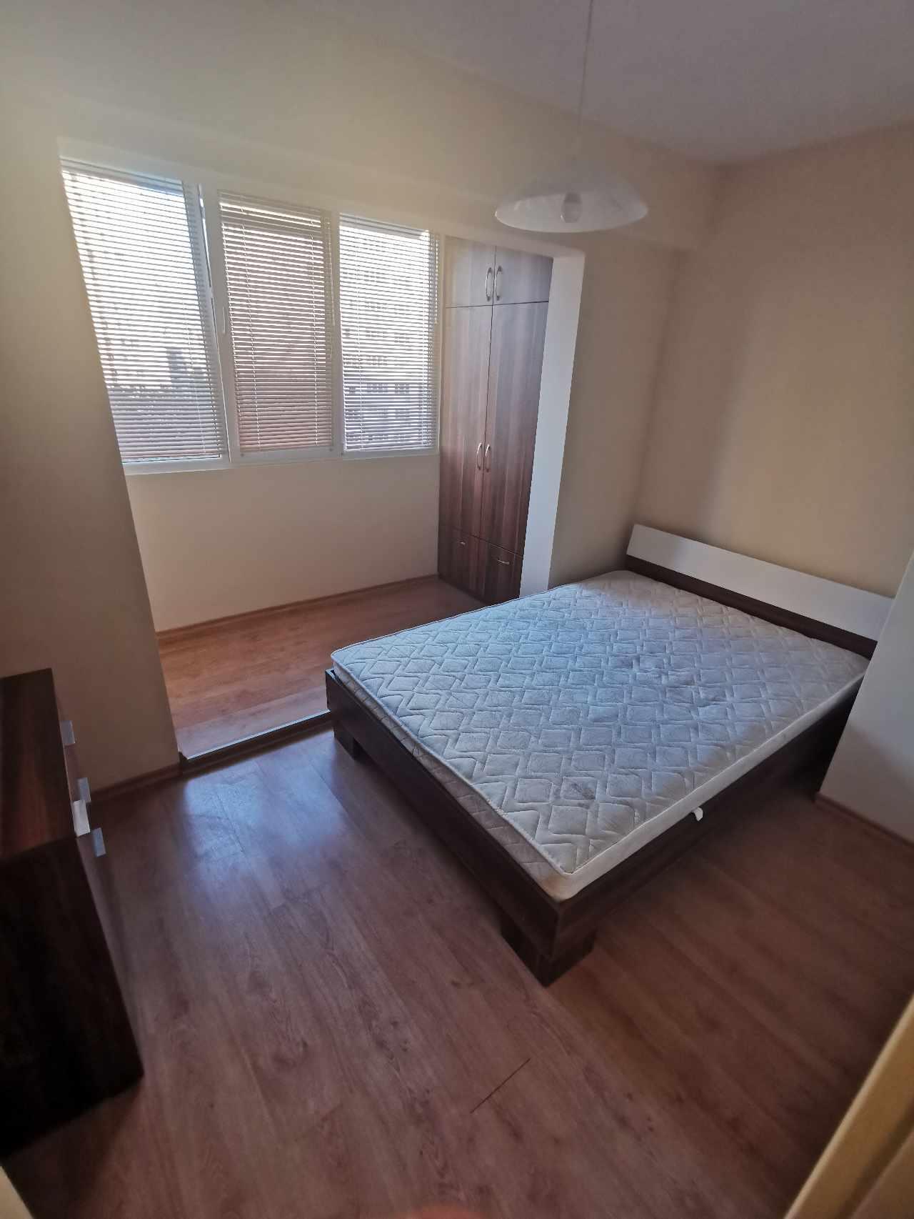 Тристаен, под наем, ж.к Славейков