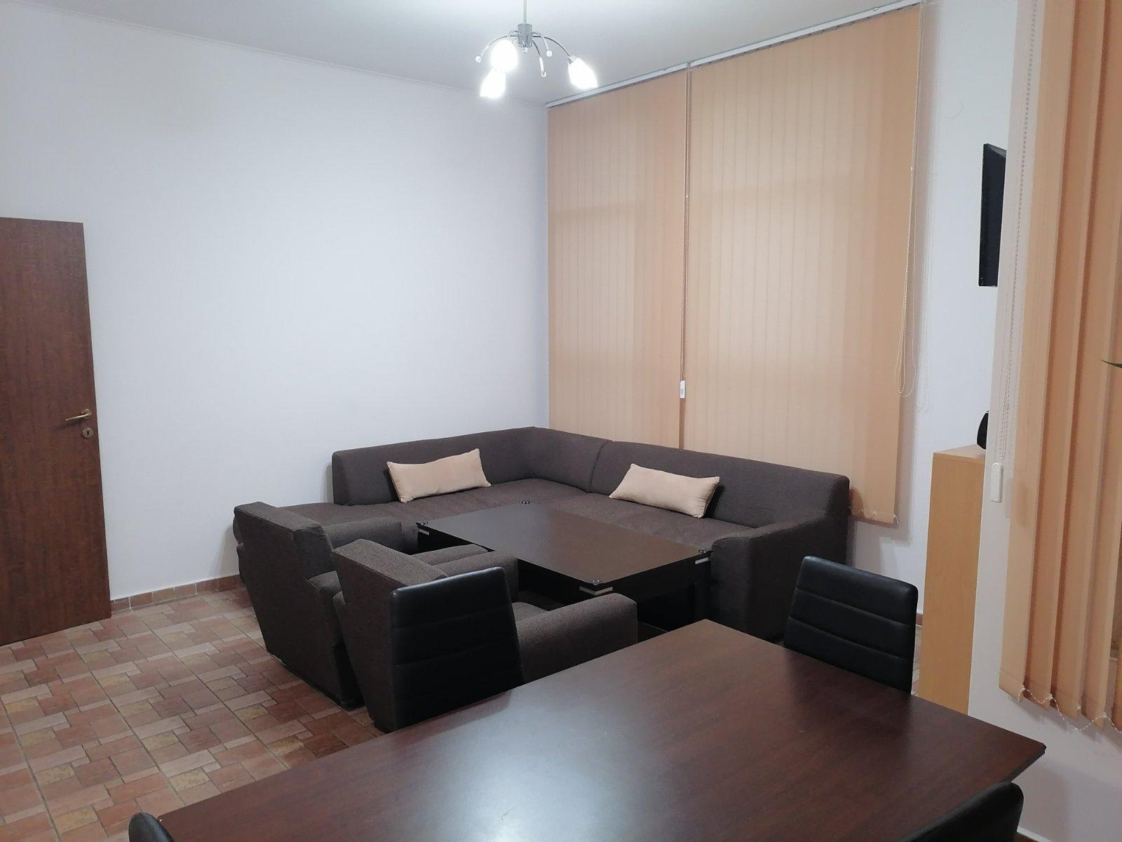 Тристаен, под наем, жк. Студентски град