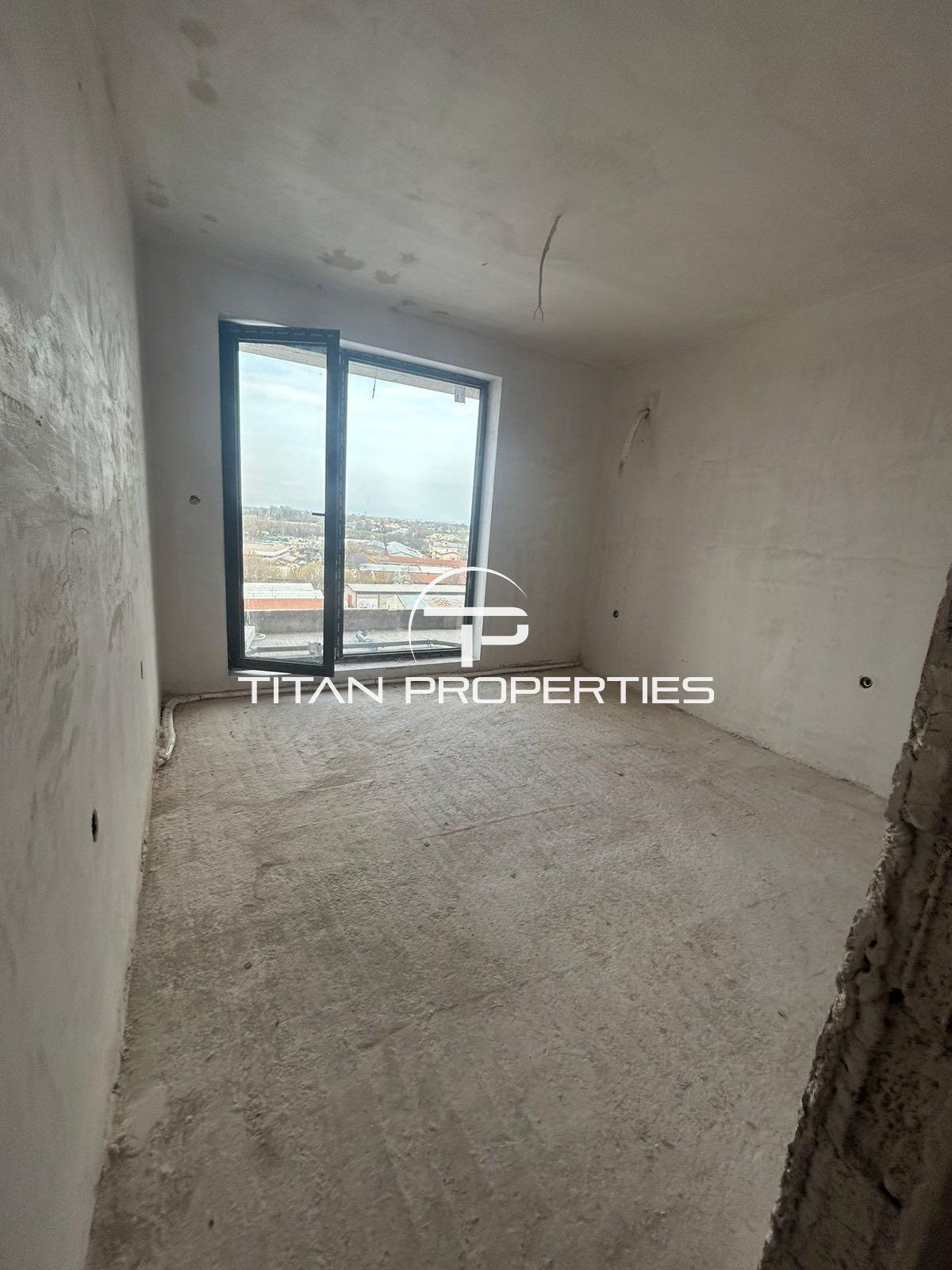 Тристаен апартамент за продажба в кв. Гагарин