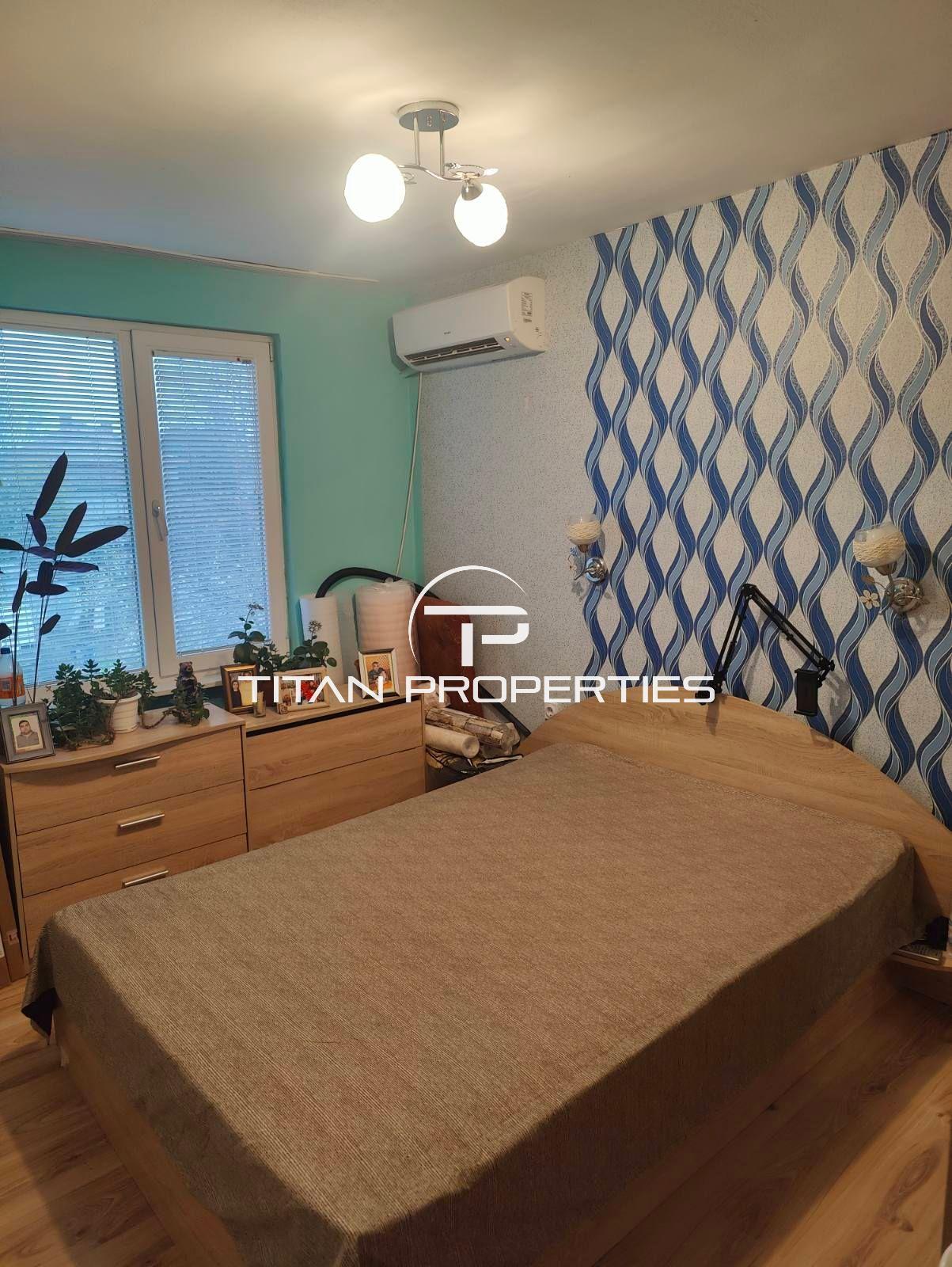 Двустаен апартамент  в кв. Долно Езерово