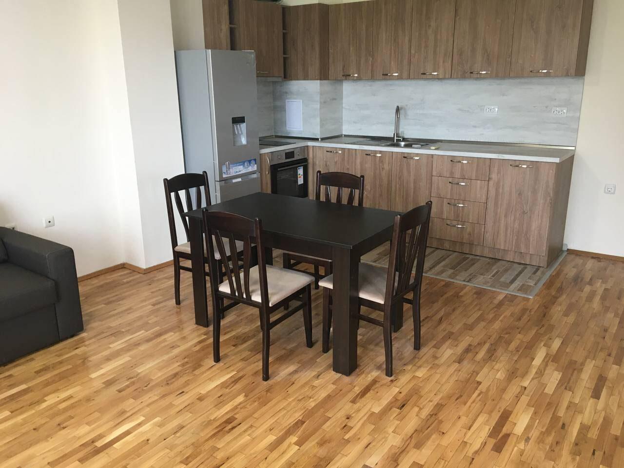 Тристаен, под наем, ж.к Славейков