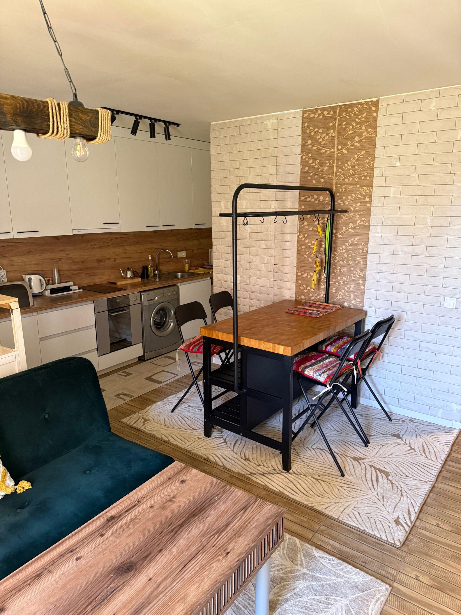 Двустаен, под наем, жк. Кръстова вада