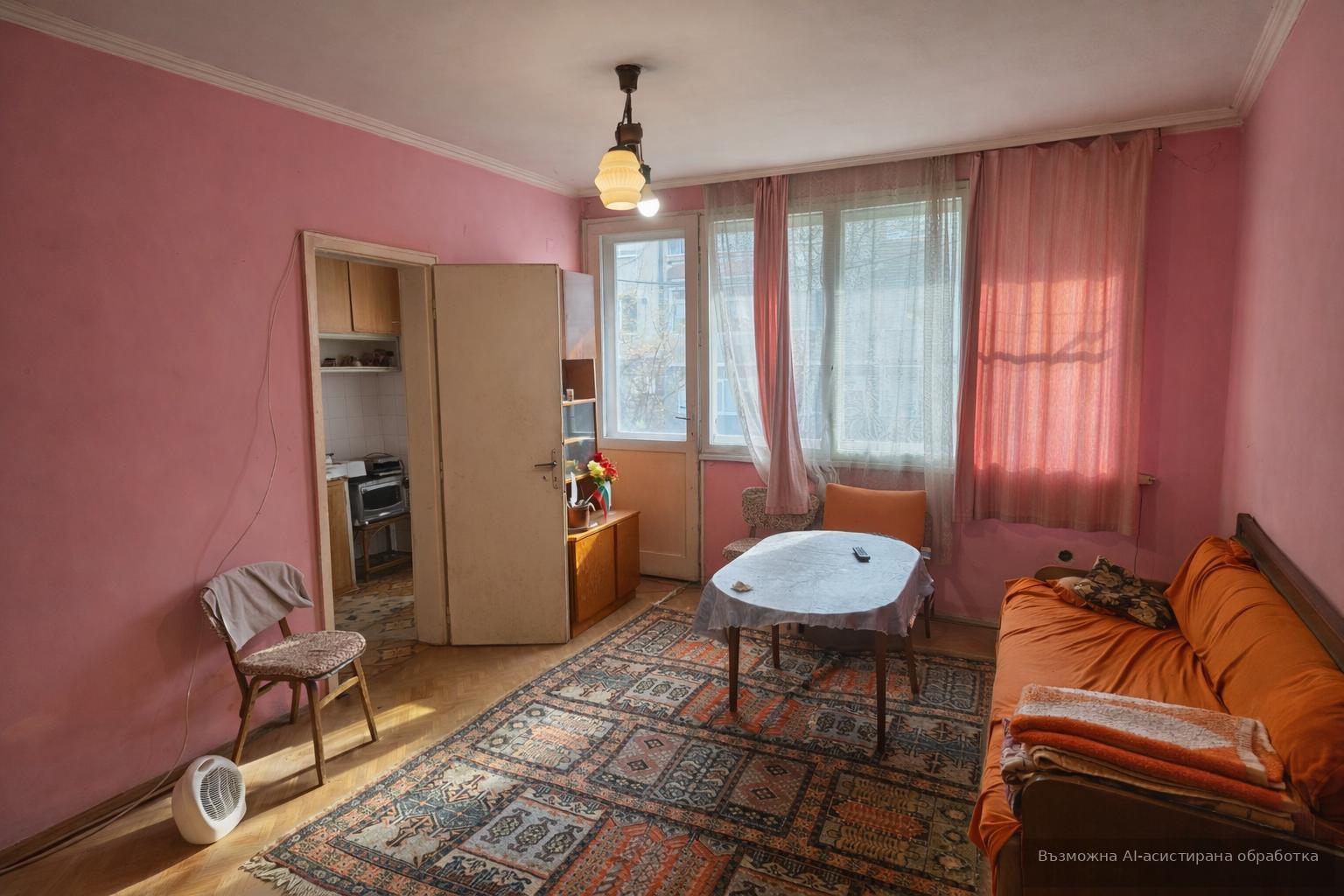 За продажба в Бургас тристаен Център ID 2104763