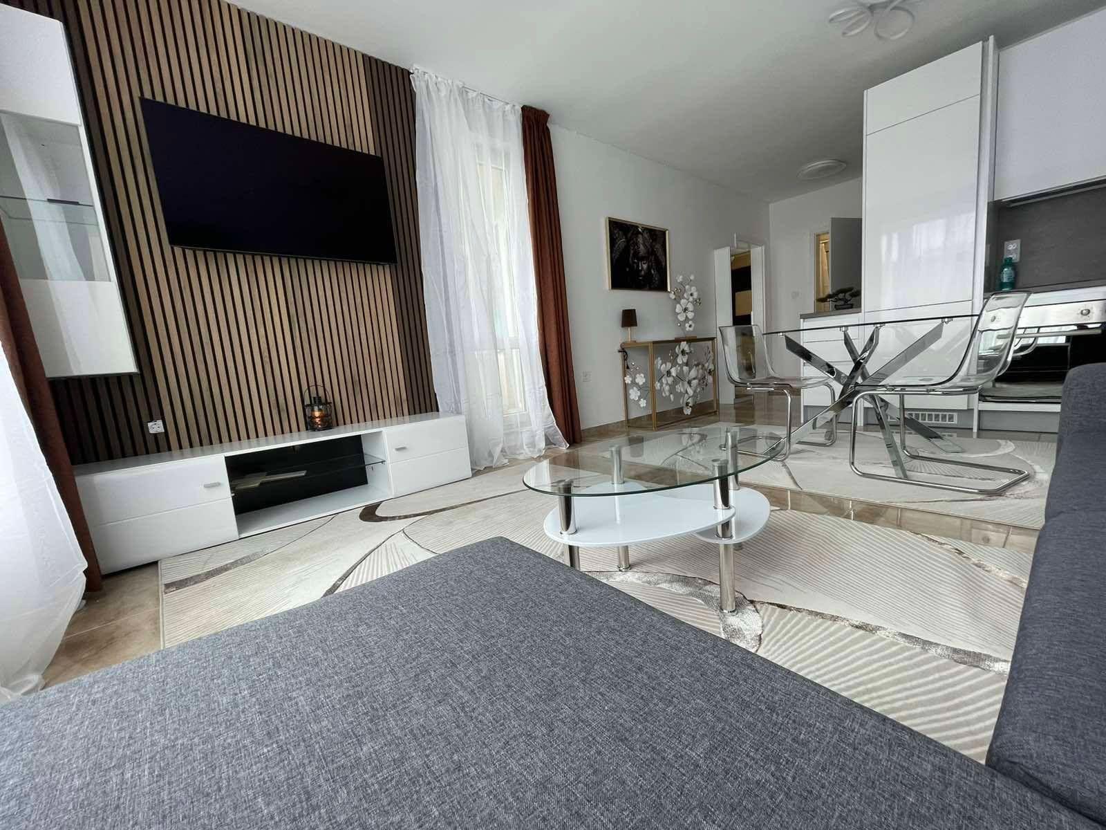 Двустаен, под наем, жк. Лозенец