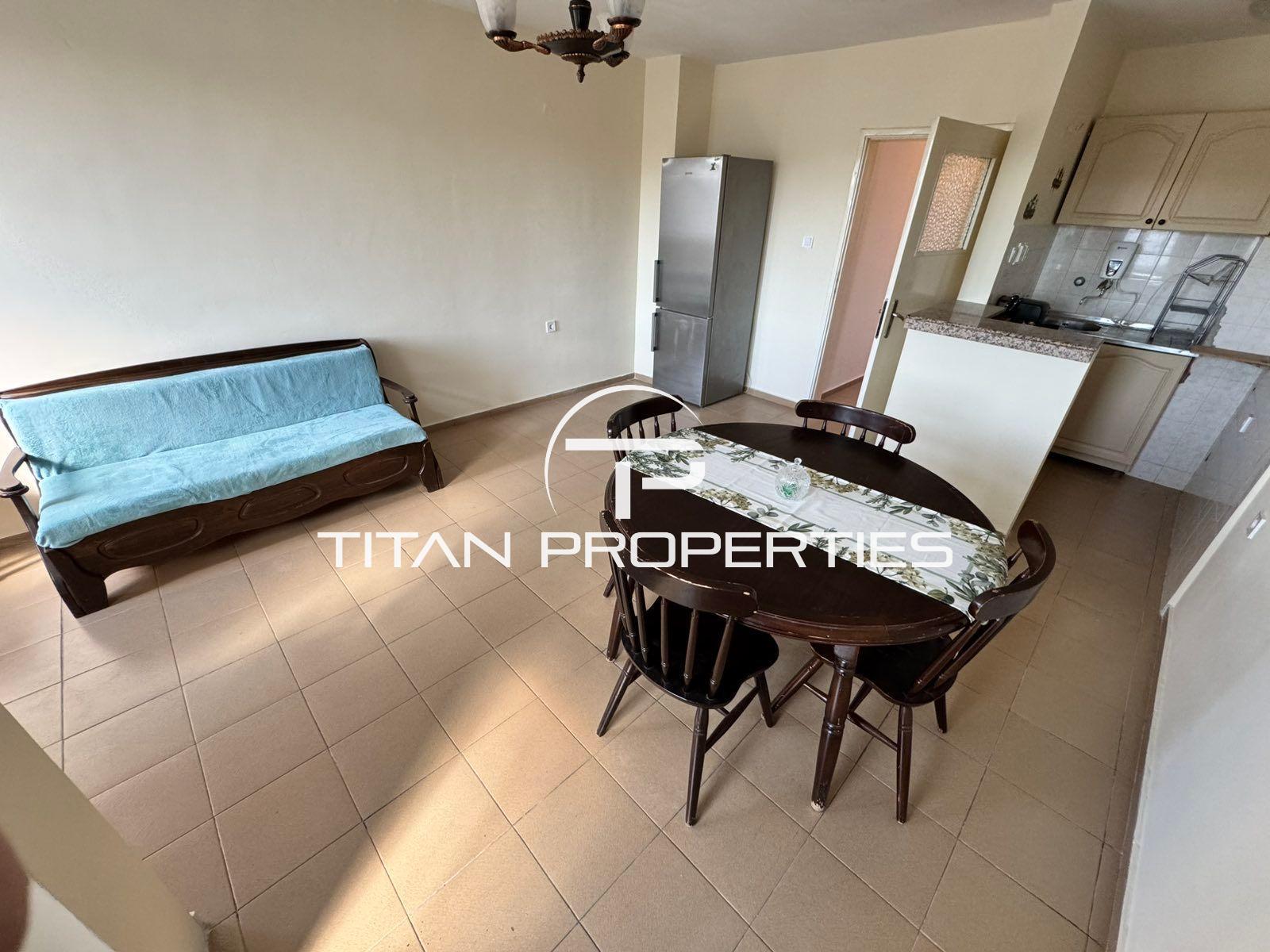 Двустаен апартамент в Центъра на града