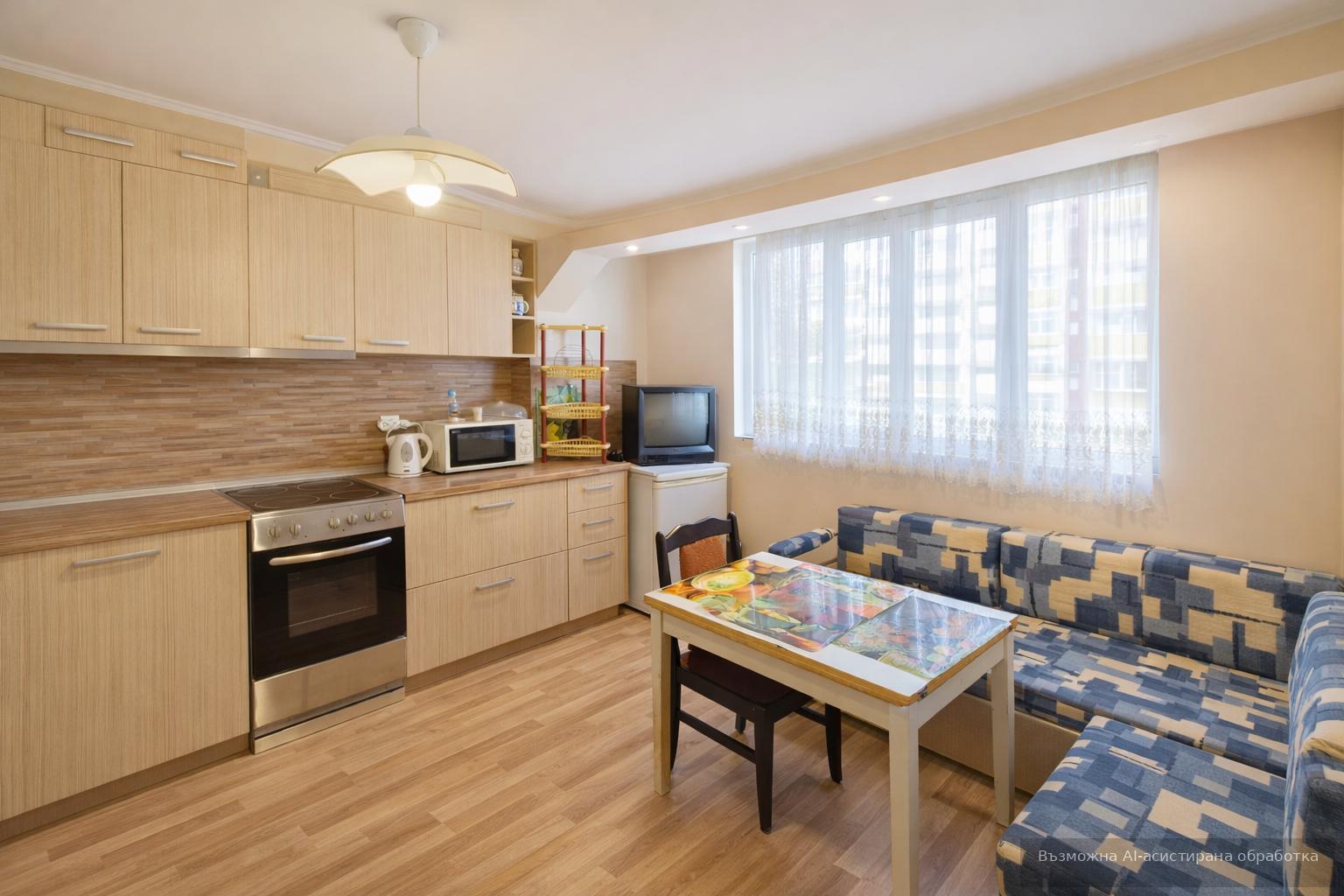 Под наем в Варна тристаен Базар Левски ID 2200981