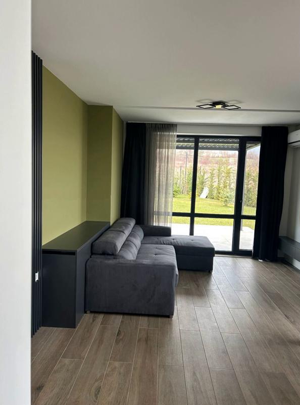 Тристаен, под наем, жк. Малинова долина