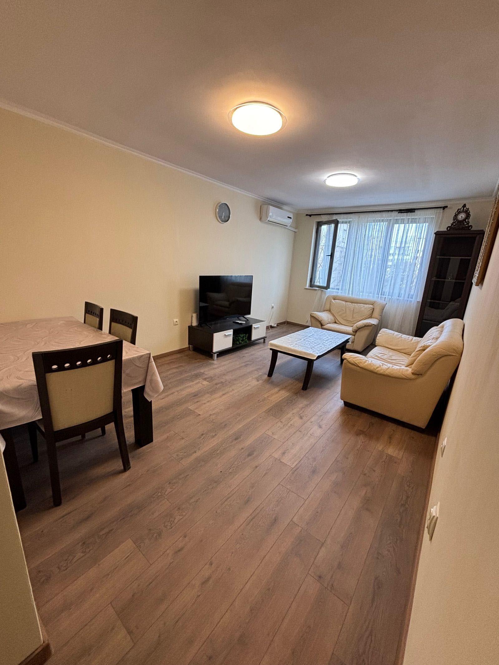 Тристаен, под наем, жк. Красно село