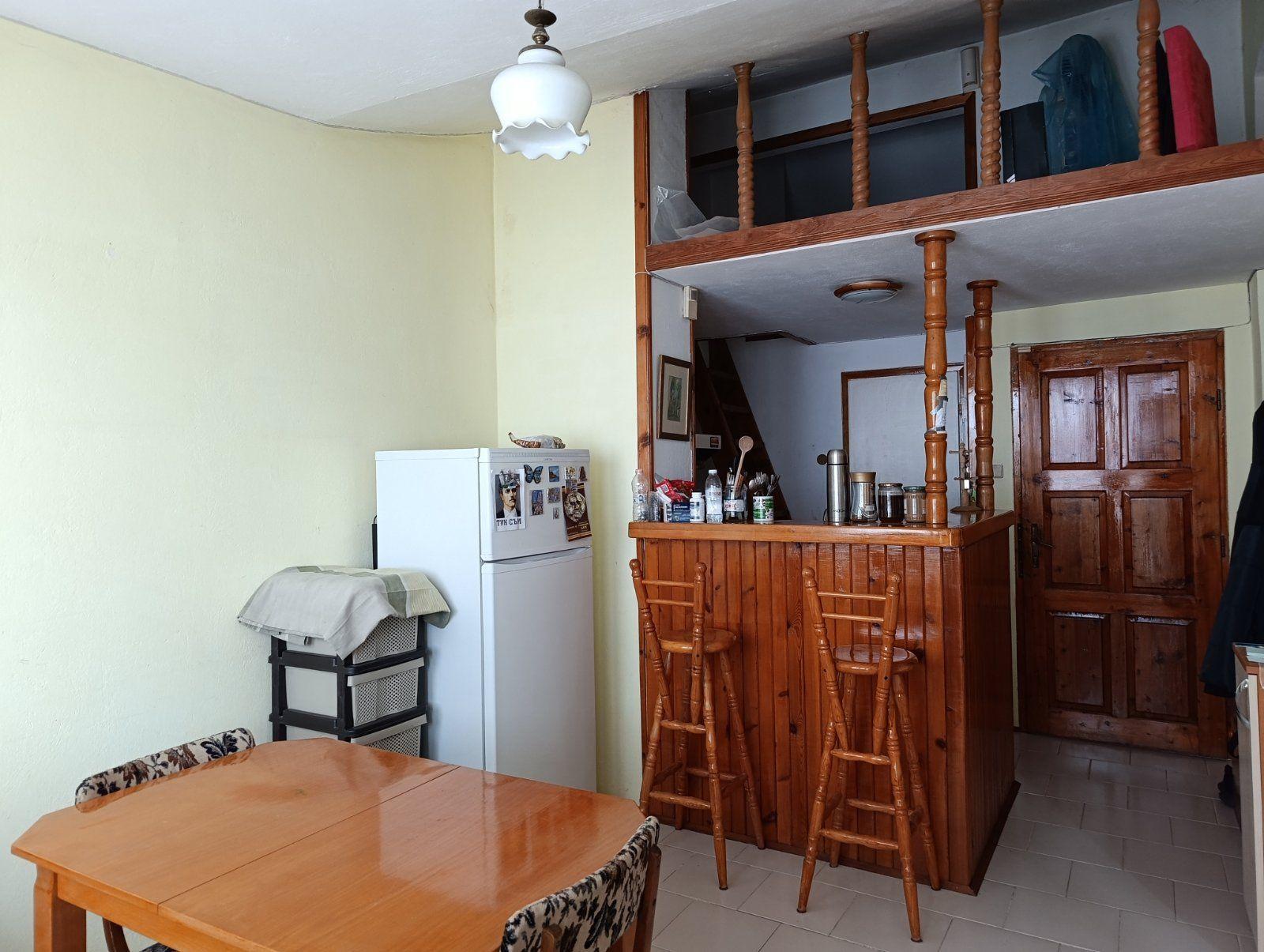 Едностаен апартамент с АКТ 16 в ж.к Лазур