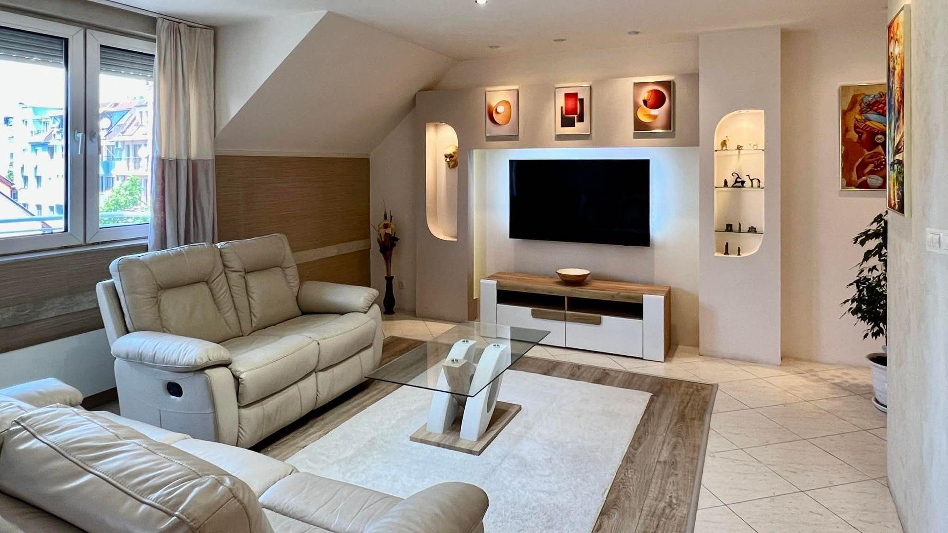 Под наем в Варна тристаен Център ID 2169630