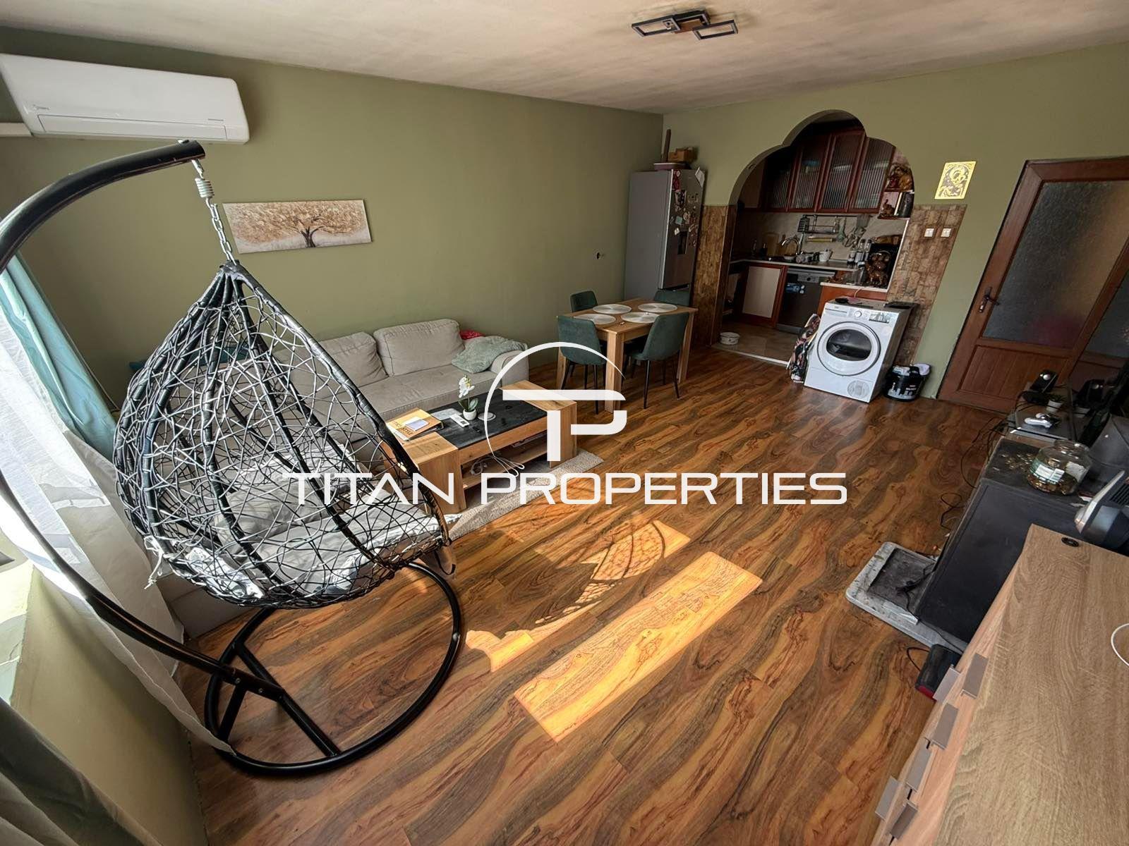 За продажба в Бургас етаж от къща Сарафово ID 2109829