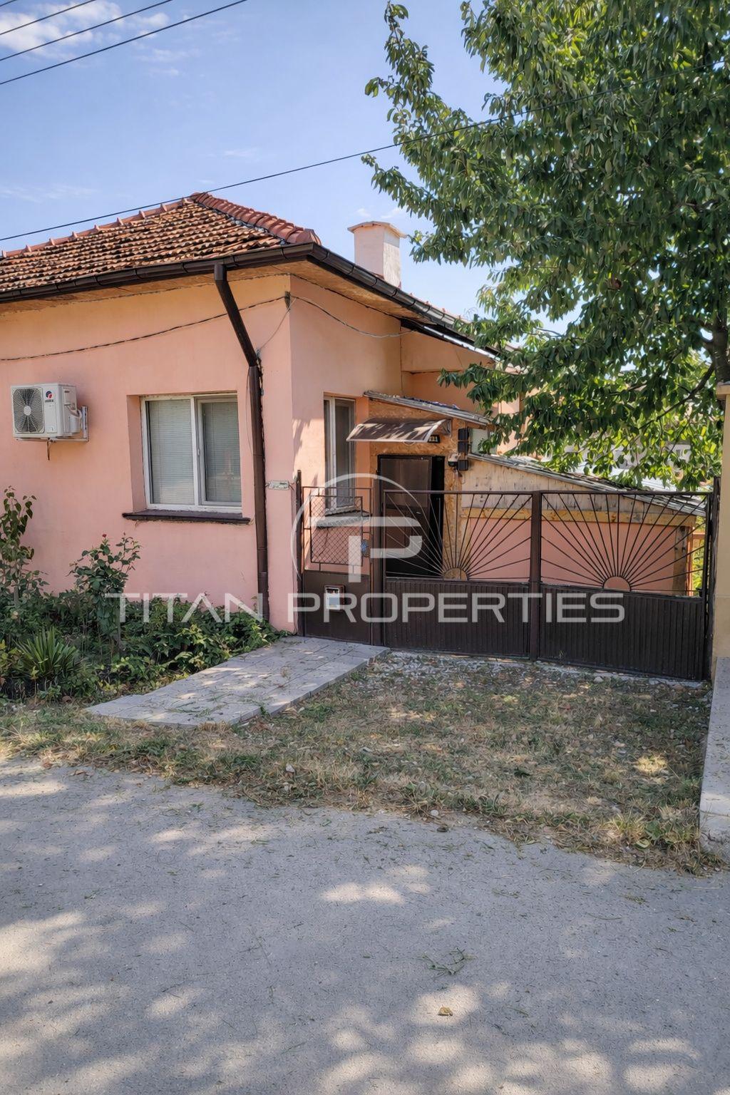 Къща за продажба в с. Храбърско, общ. Божурище.