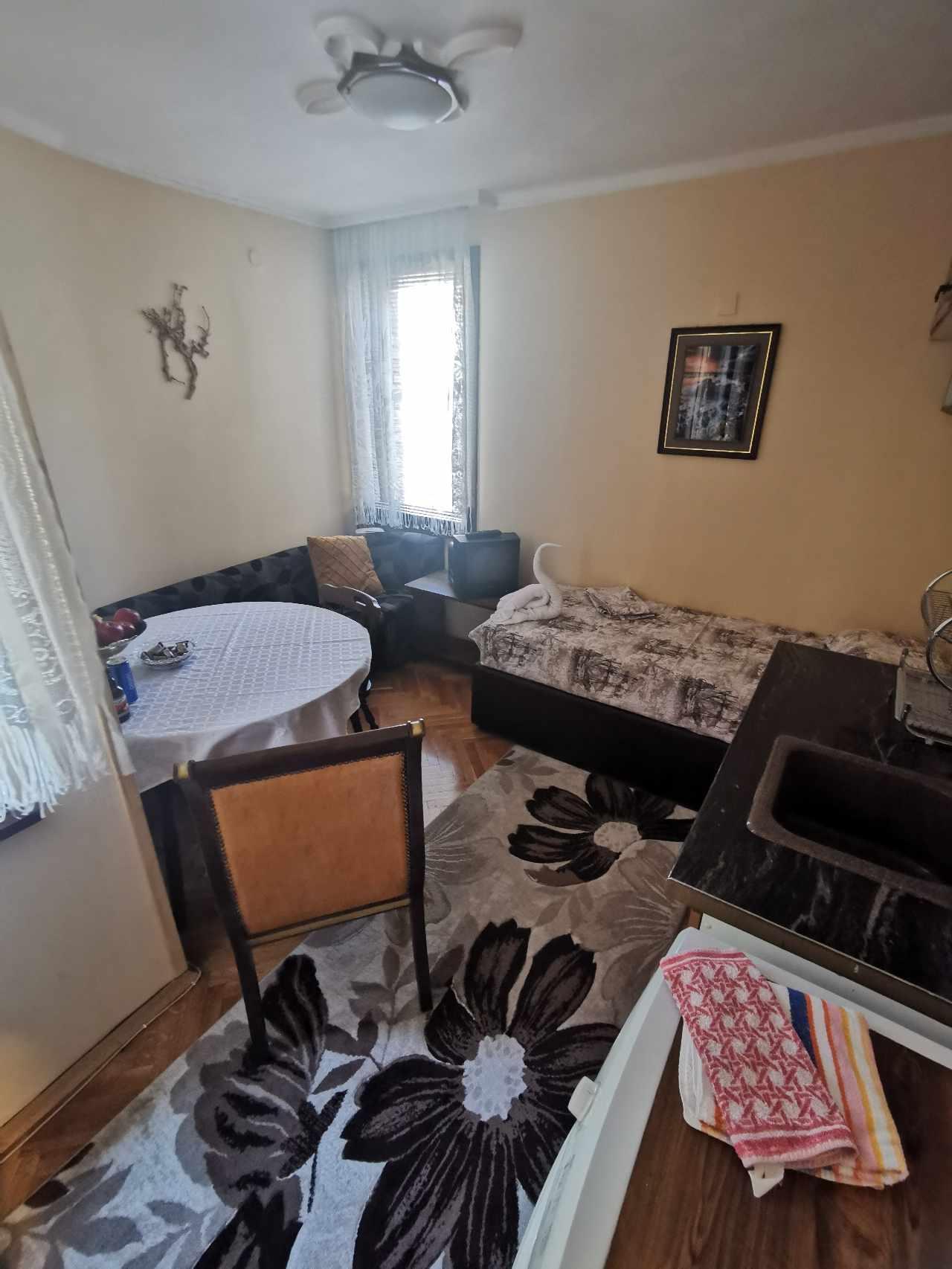 Под наем в Бургас едностаен Център ID 2053953