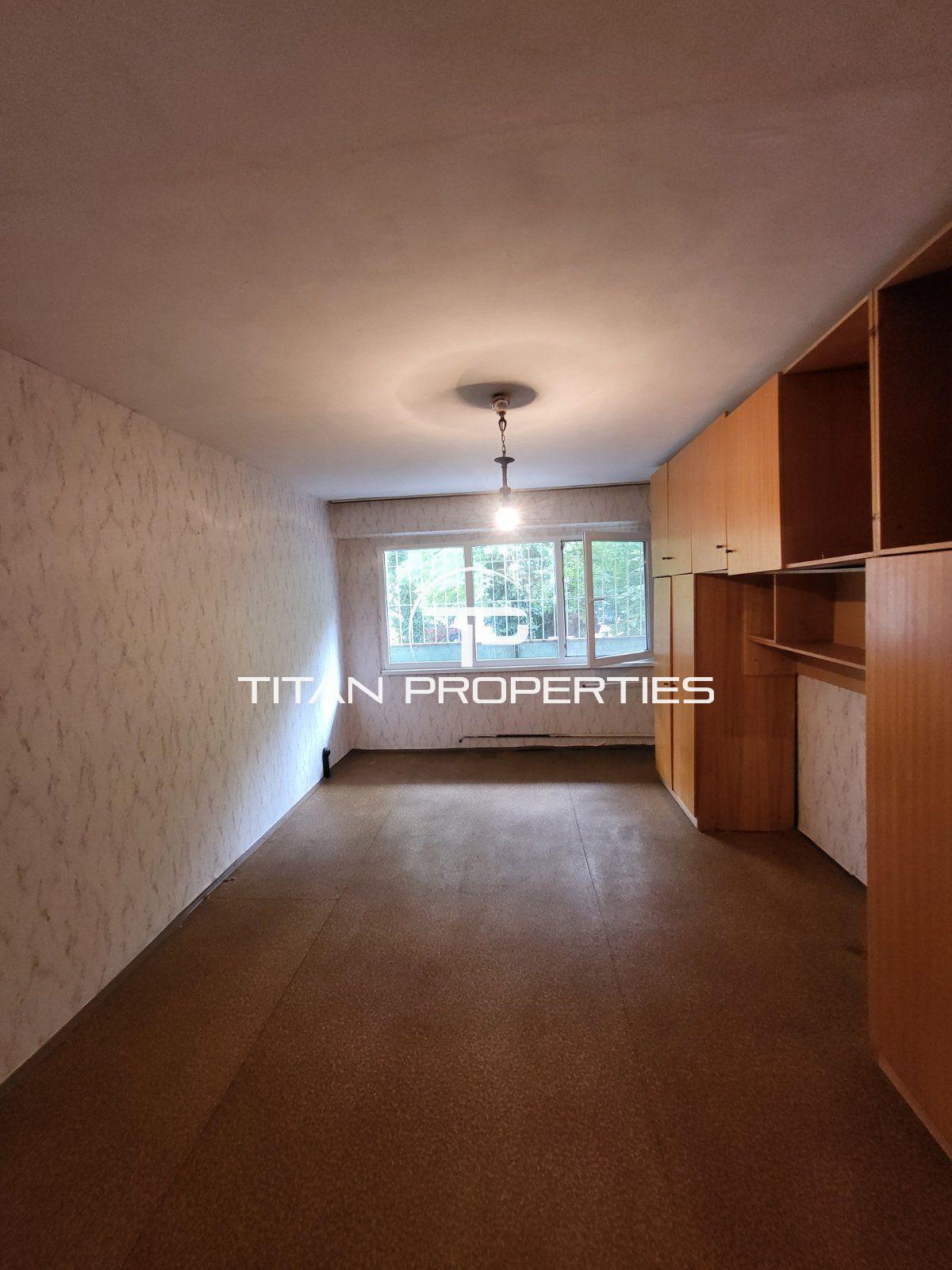 Three-bedroom property with Act 16 in Izgrev residential district
