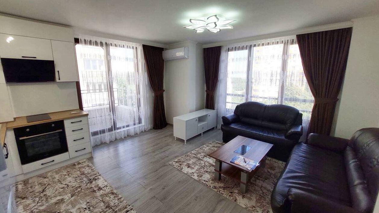 Three-bedroom apartment, for rent, Izgrev residential district