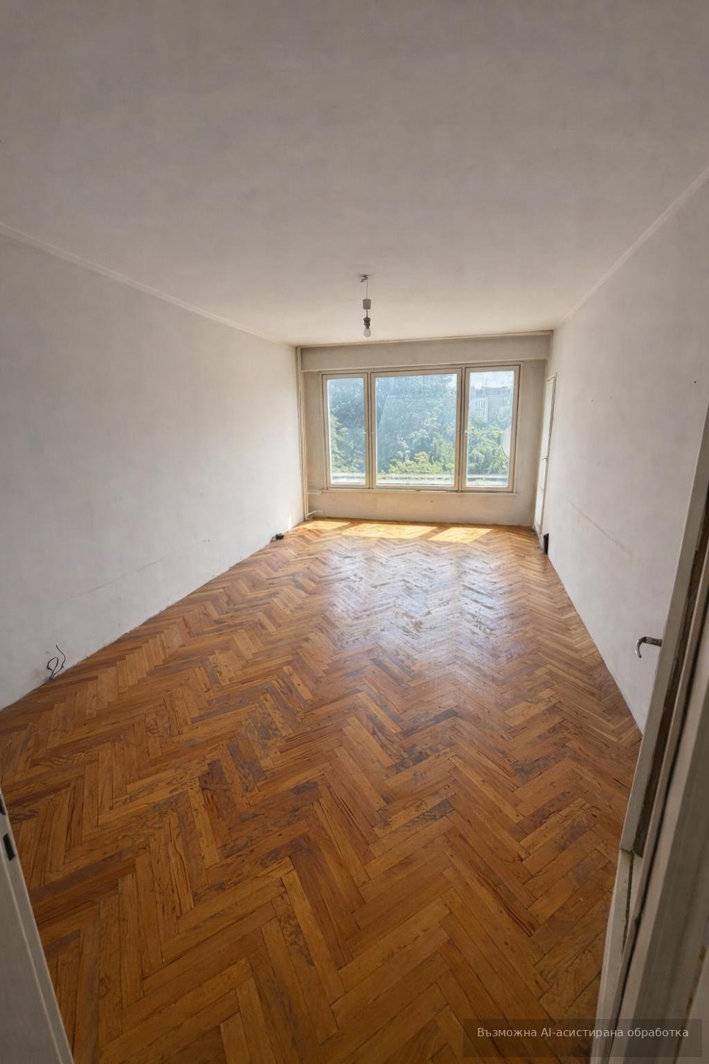 Тристаен за продажба в кв. Дружба 1