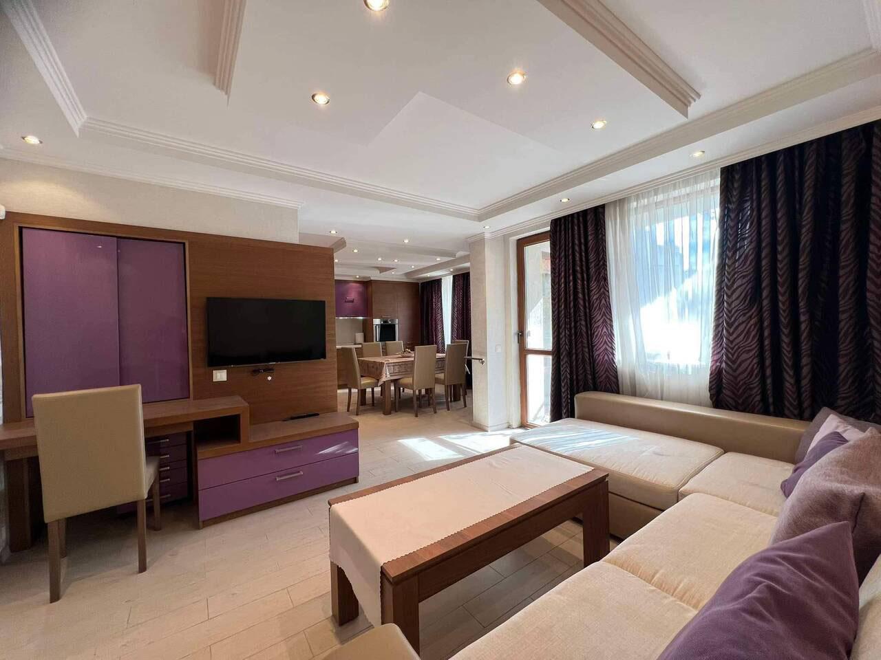 One-bedroom apartment for rent in Izgrev residential district with underground parking space