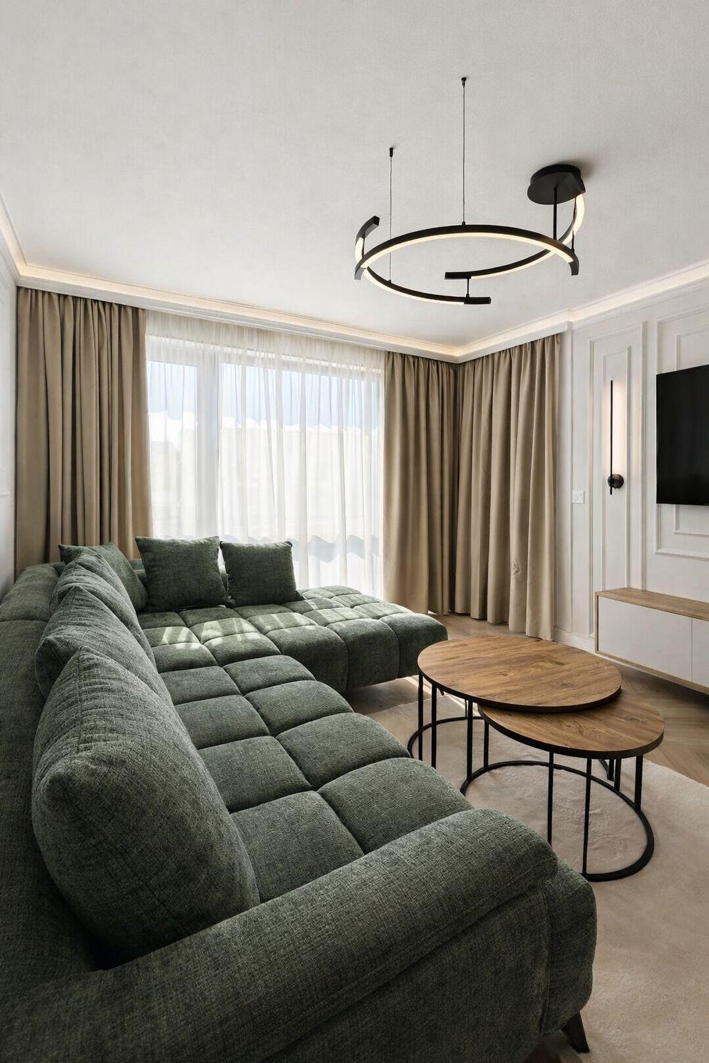 For sale in Plovdiv two-bedroom apartment in Kamenitsa 2 ID 2118405
