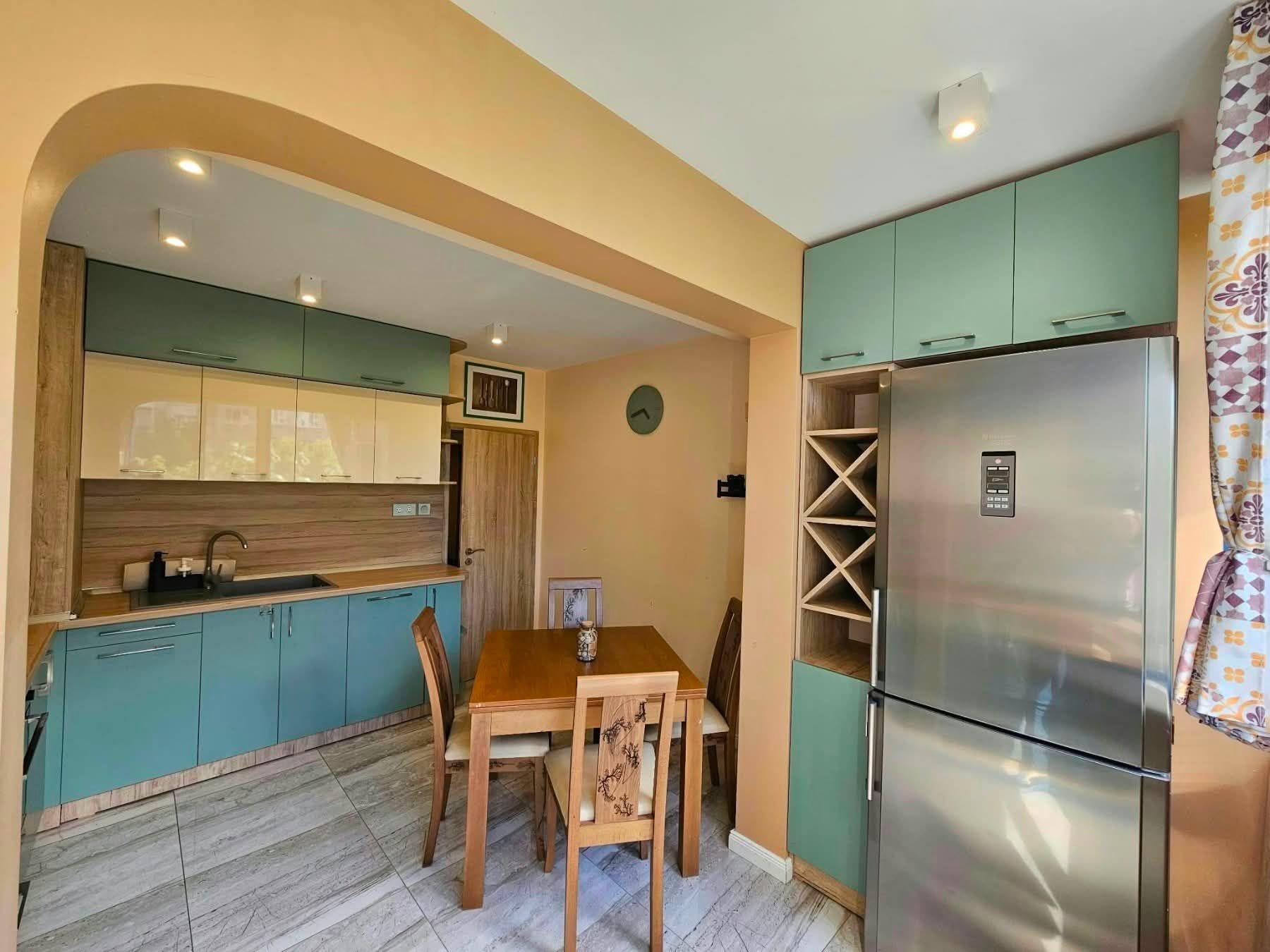 Three-bedroom apartment for rent, Razsadnika residential district