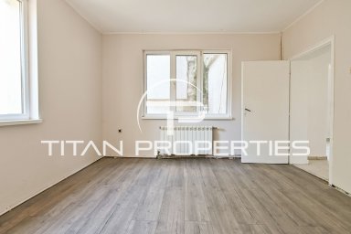 За продажба в София къща Божурище ID 2109102