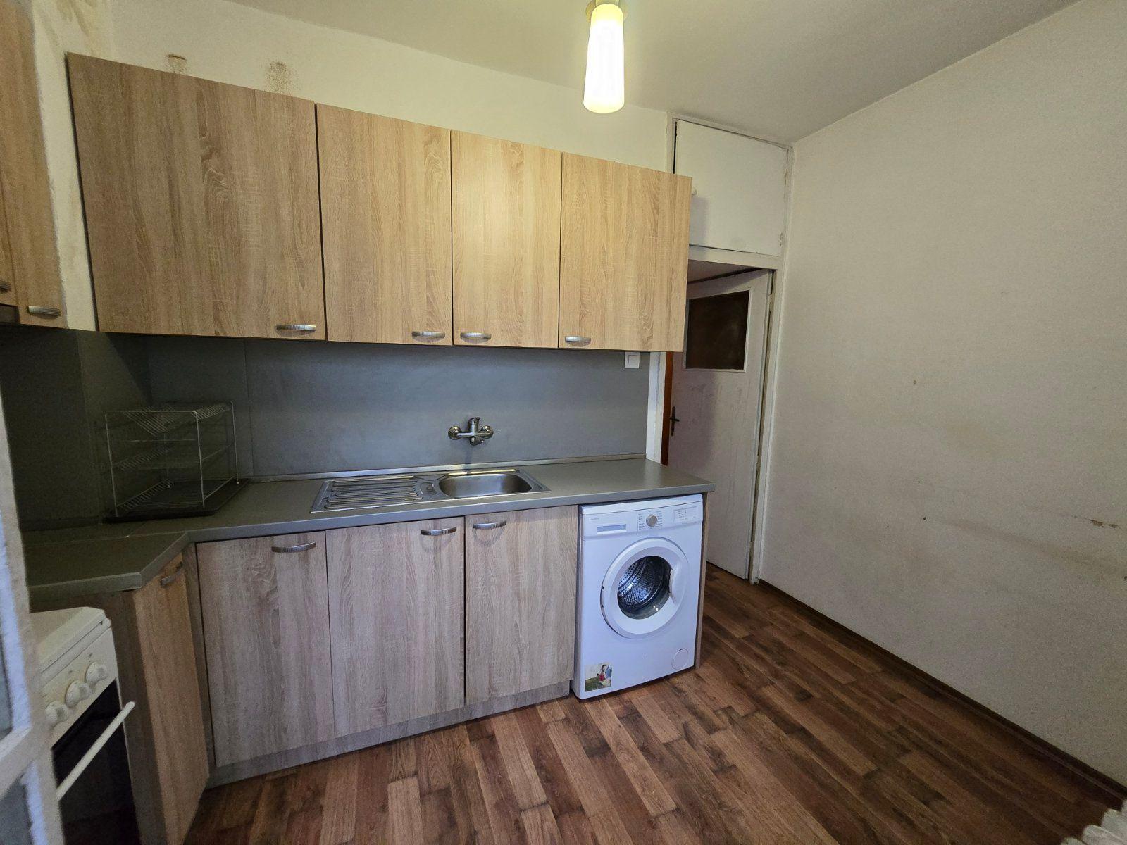 Тристаен, за продажба, жк. Бъкстон